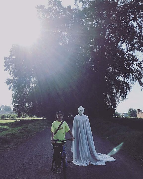 Se escuchan aullidos : Póster