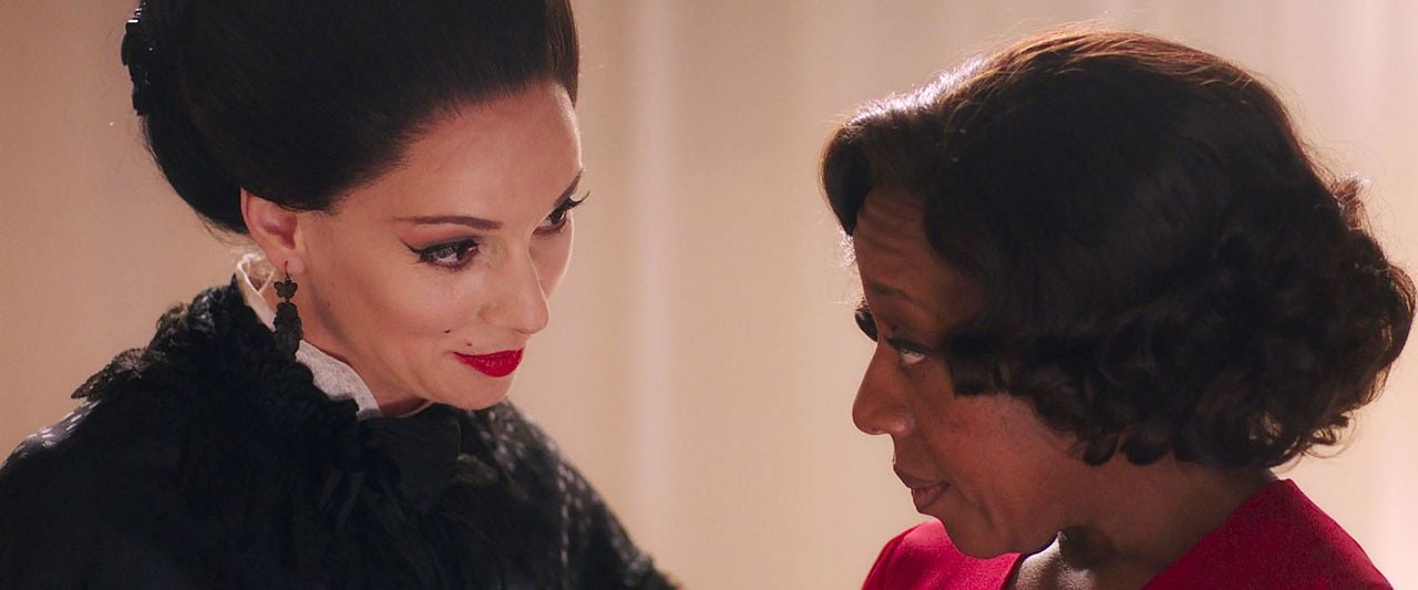 In Fabric: Vistiendo la muerte : Foto Marianne Jean-Baptiste