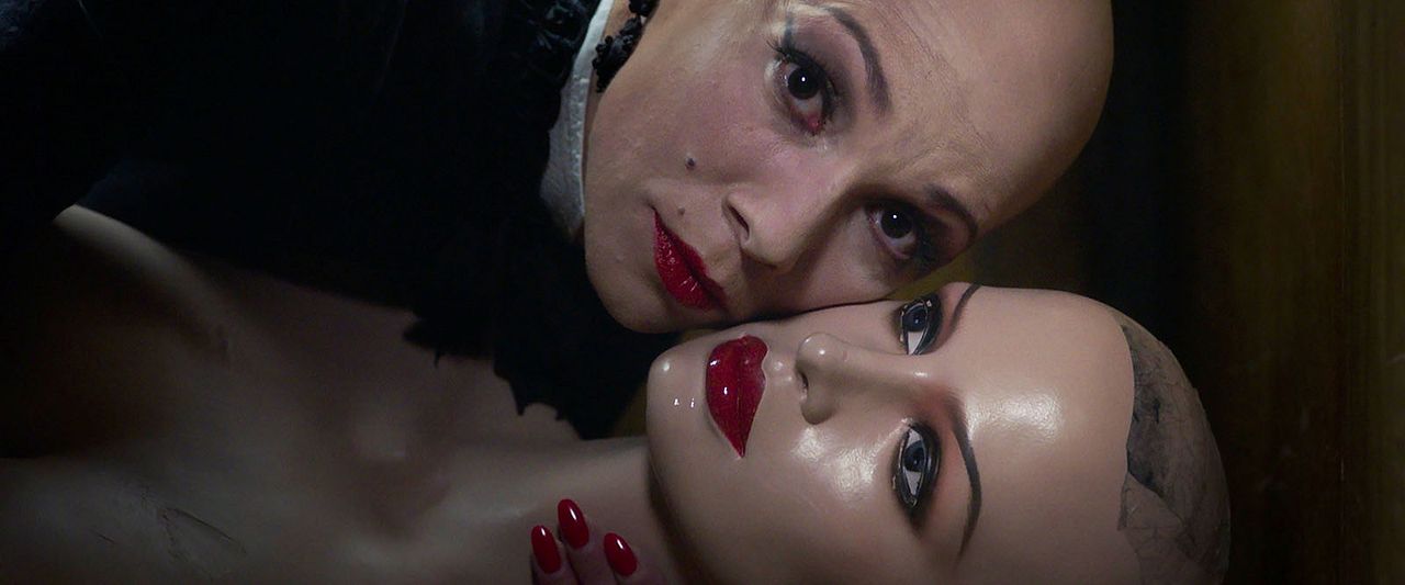 In Fabric: Vistiendo la muerte : Foto