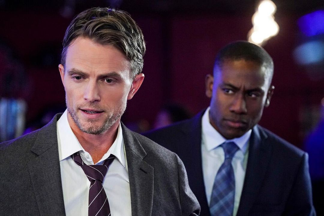 All Rise : Foto Wilson Bethel