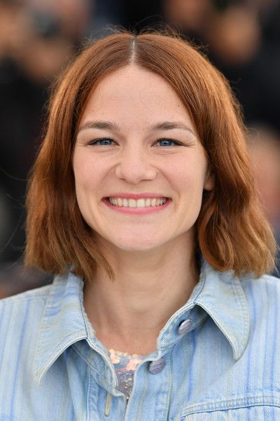 Póster Valerie Pachner