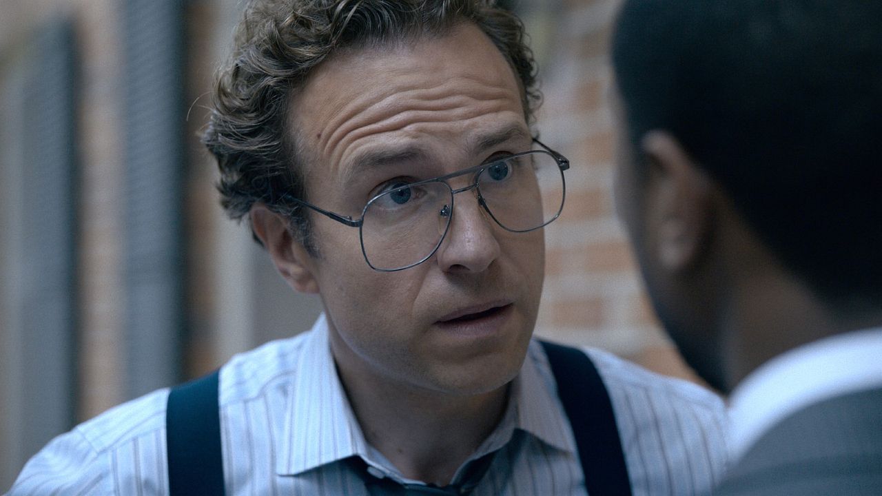 Buscando justicia : Foto Rafe Spall