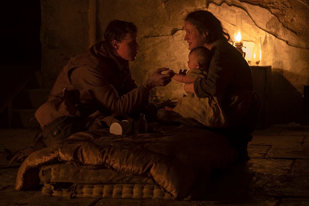 1917 : Foto George MacKay