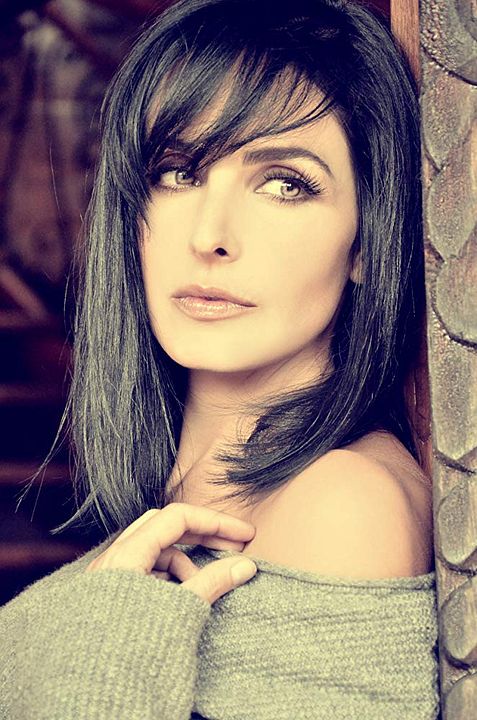 Póster Ximena Herrera