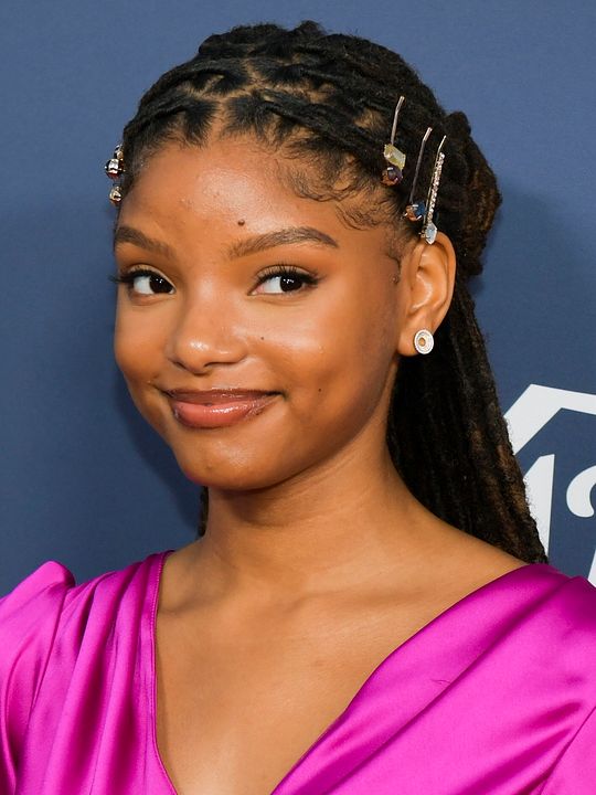 Póster Halle Bailey