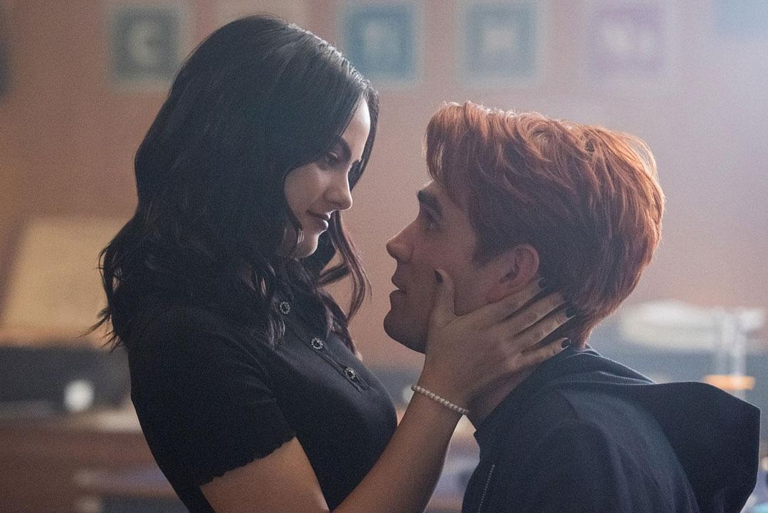 Riverdale : Foto Camila Mendes, K.J. Apa