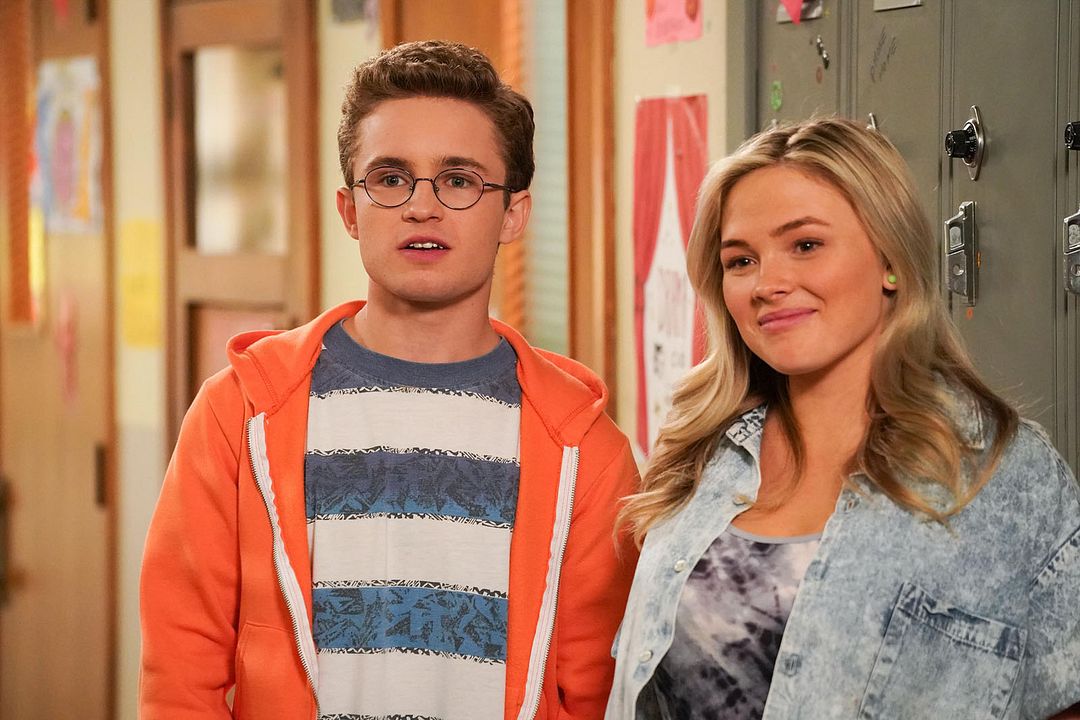 Foto Natalie Alyn Lind