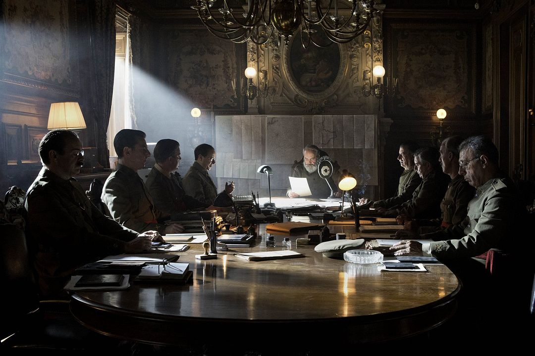 Mientras dure la guerra : Foto