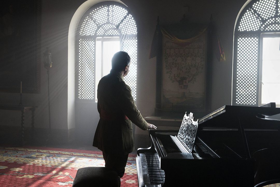 Mientras dure la guerra : Foto