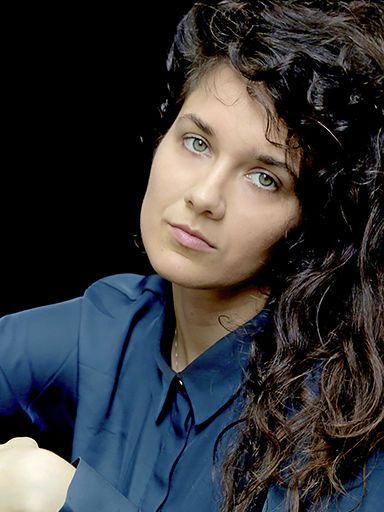 Póster Clarisa Navas