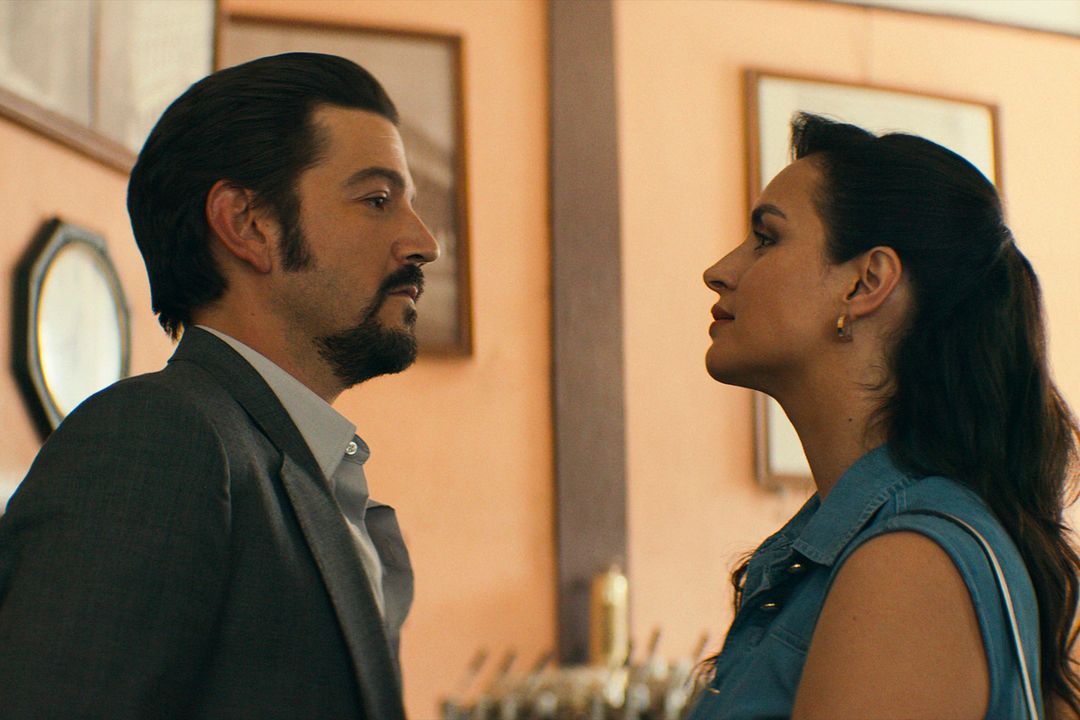 Narcos: México : Foto Diego Luna, Fernanda Urrejola
