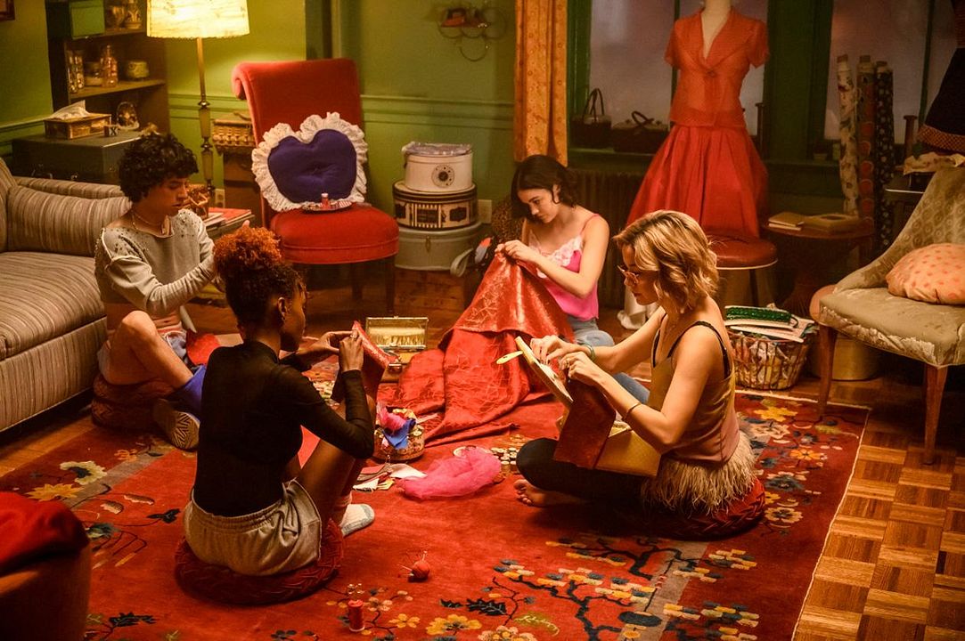 Katy Keene : Foto Ashleigh Murray, Lucy Hale