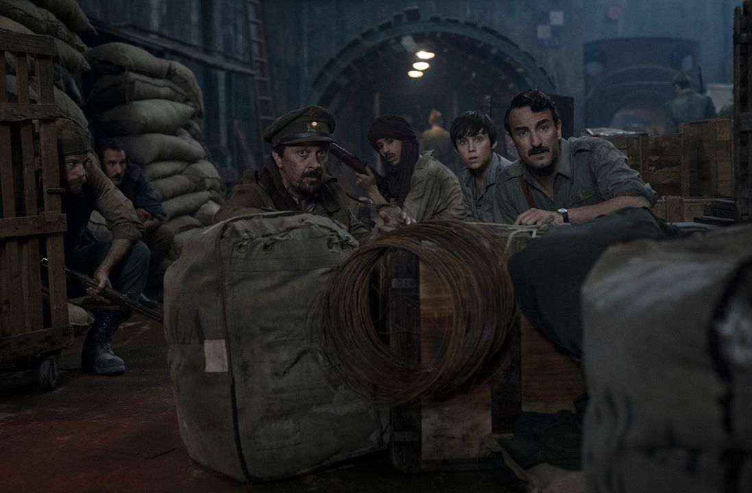 Malnazidos : Foto Miki Esparbé, Luis Callejo, Álvaro Cervantes, Aura Garrido