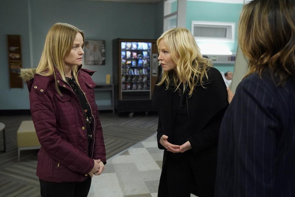 Foto Kelli Giddish, Lindsay Pulsipher