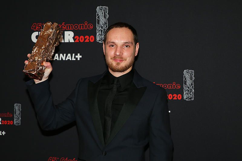 Cobertura de revista Alexis Manenti