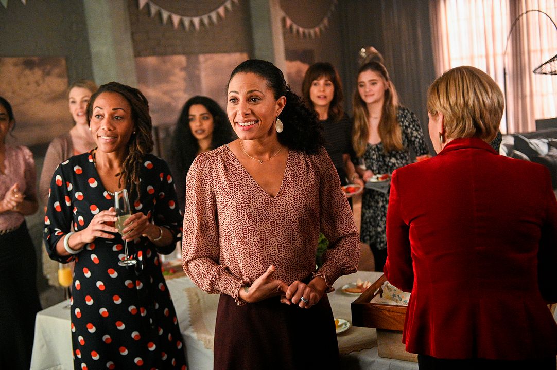 A Million Little Things : Foto