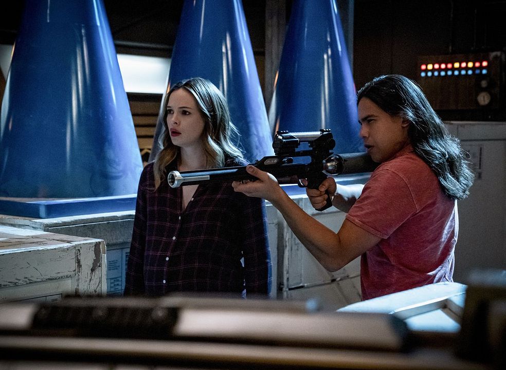 Flash : Foto Carlos Valdes, Danielle Panabaker