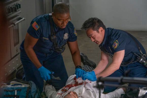 9-1-1 : Foto Kenneth Choi, Aisha Hinds