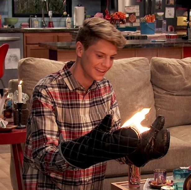 Henry Danger : Póster