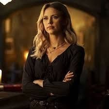 Póster Riley Voelkel