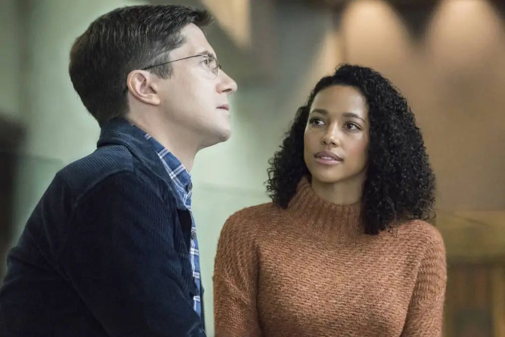 Foto Topher Grace, Kylie Bunbury