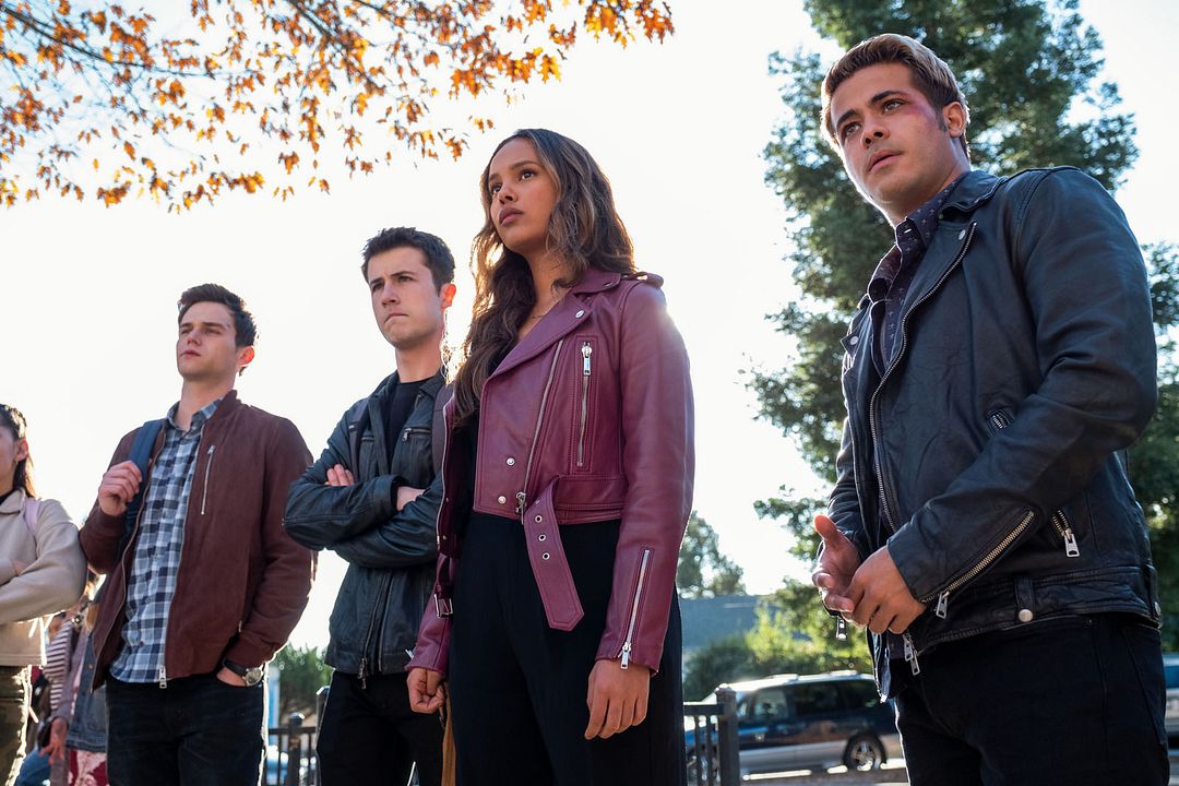 13 Reasons Why : Foto Alisha Boe, Dylan Minnette, Christian Navarro