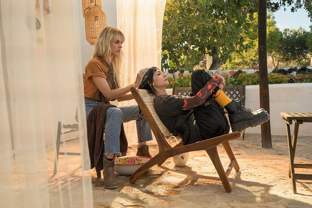 Foto Najwa Nimri, Maggie Civantos