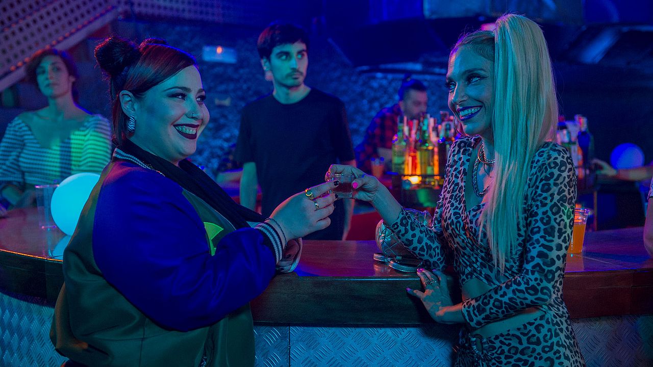 Por H o por B : Foto