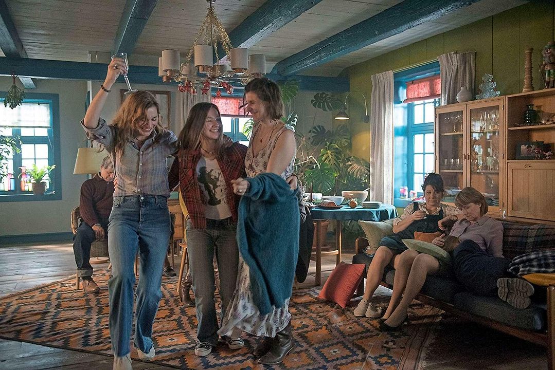 Temporada de secretos : Póster