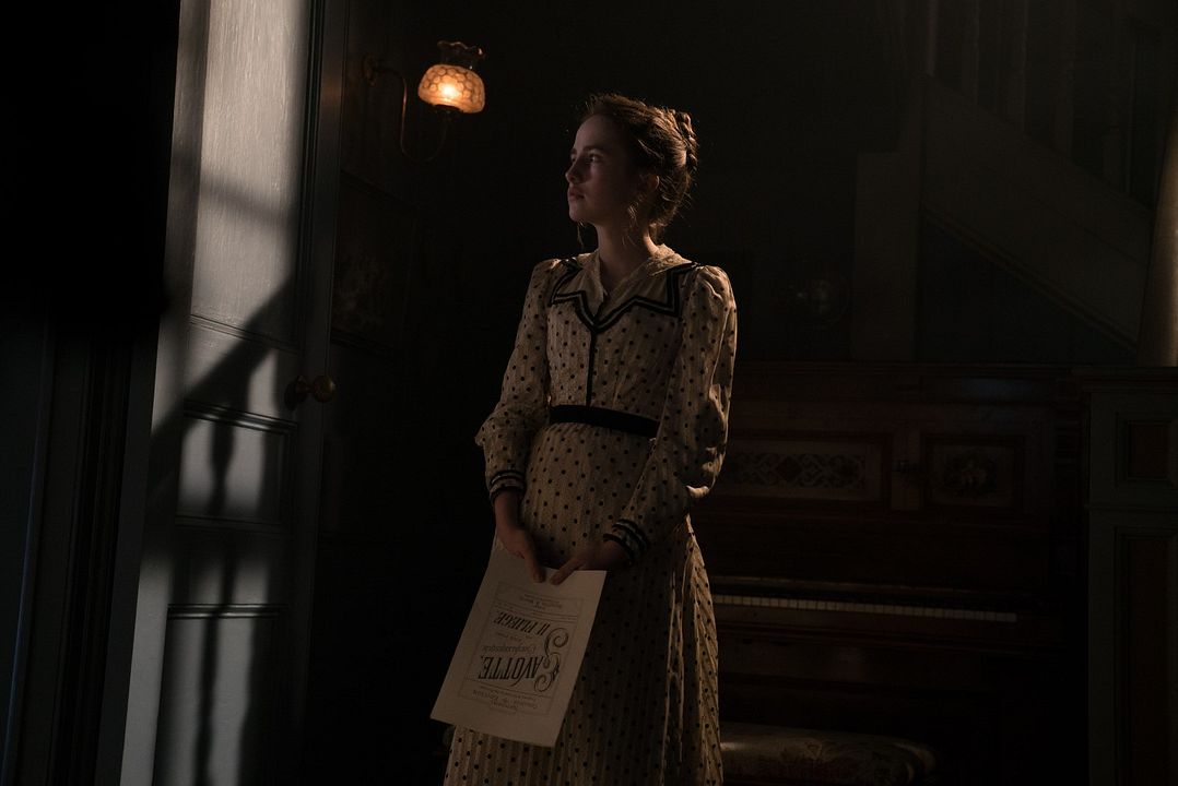 Una guerra brillante : Foto Tuppence Middleton