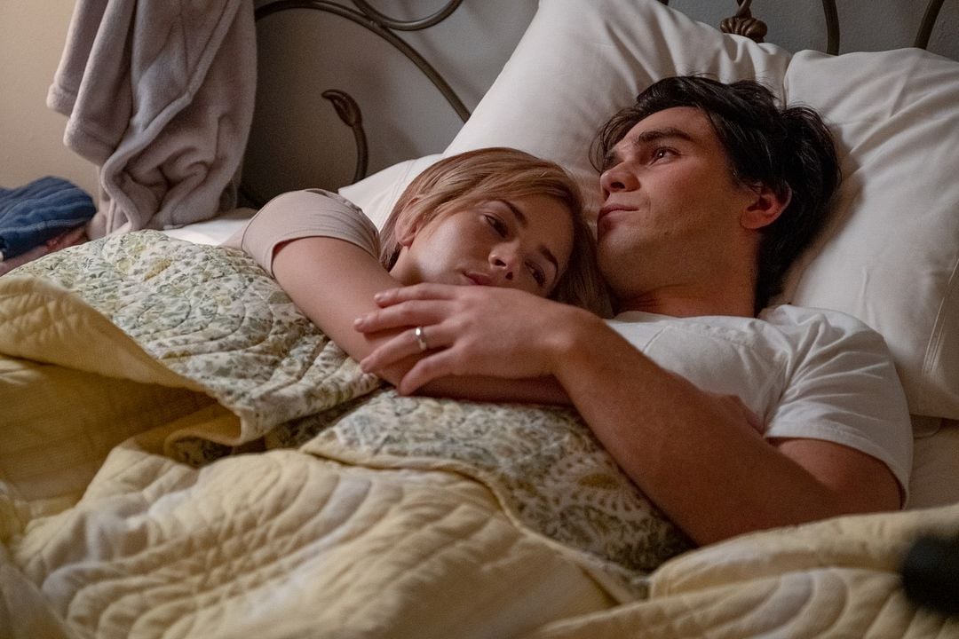 Mientras estés conmigo : Foto Britt Robertson, K.J. Apa