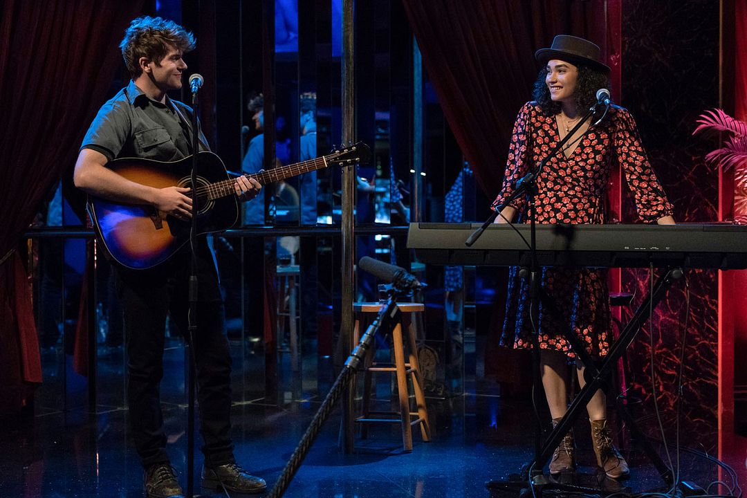 Little Voice : Foto Colton Ryan, Brittany O'Grady