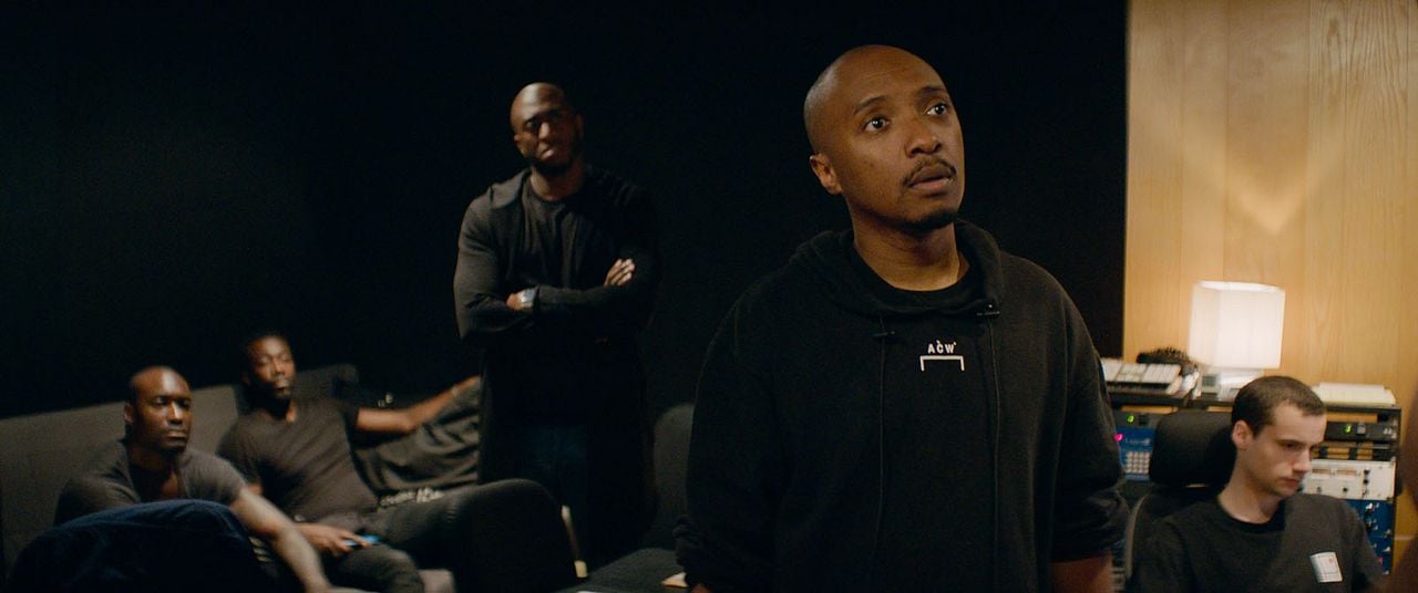 Quite Simply Black : Foto