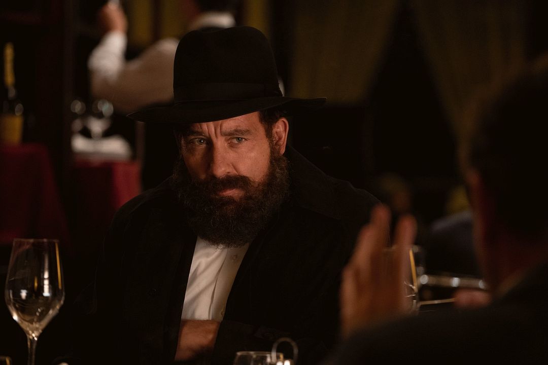 The Song Of Names : Foto Clive Owen