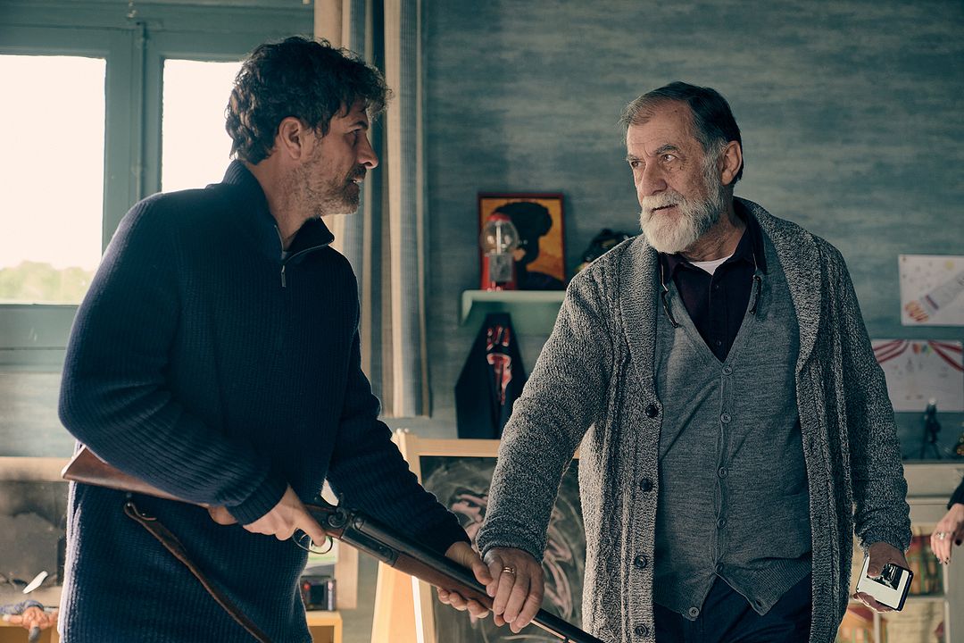 Voces : Foto Rodolfo Sancho, Ramon Barea