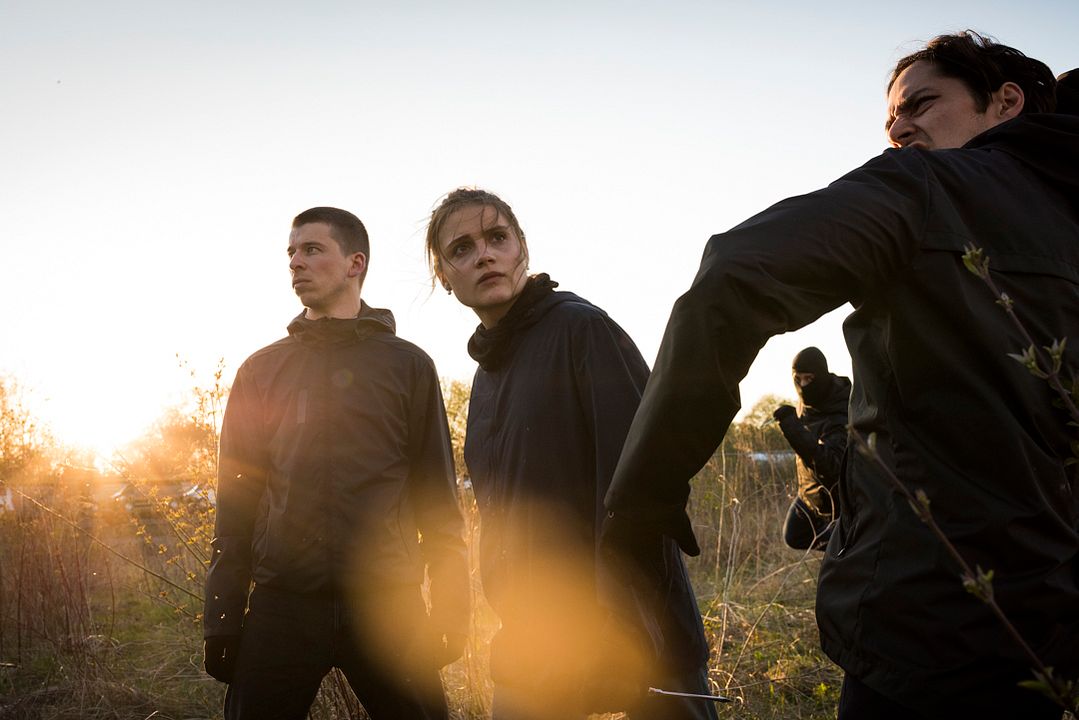 Y mañana el mundo entero : Foto