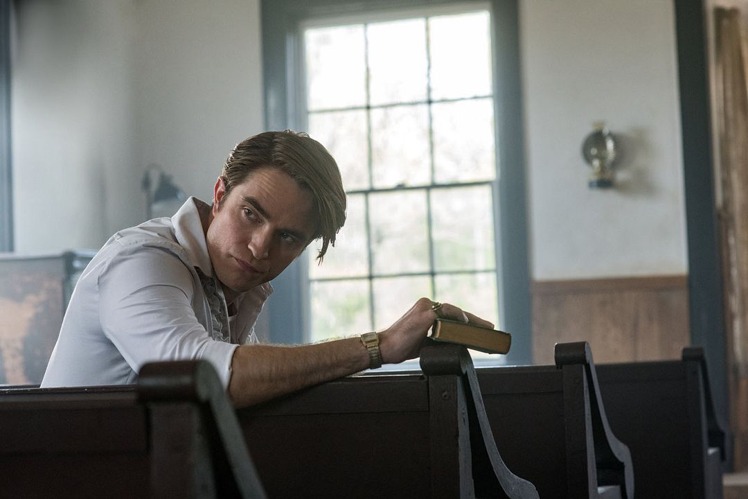 El diablo a todas horas : Foto Robert Pattinson