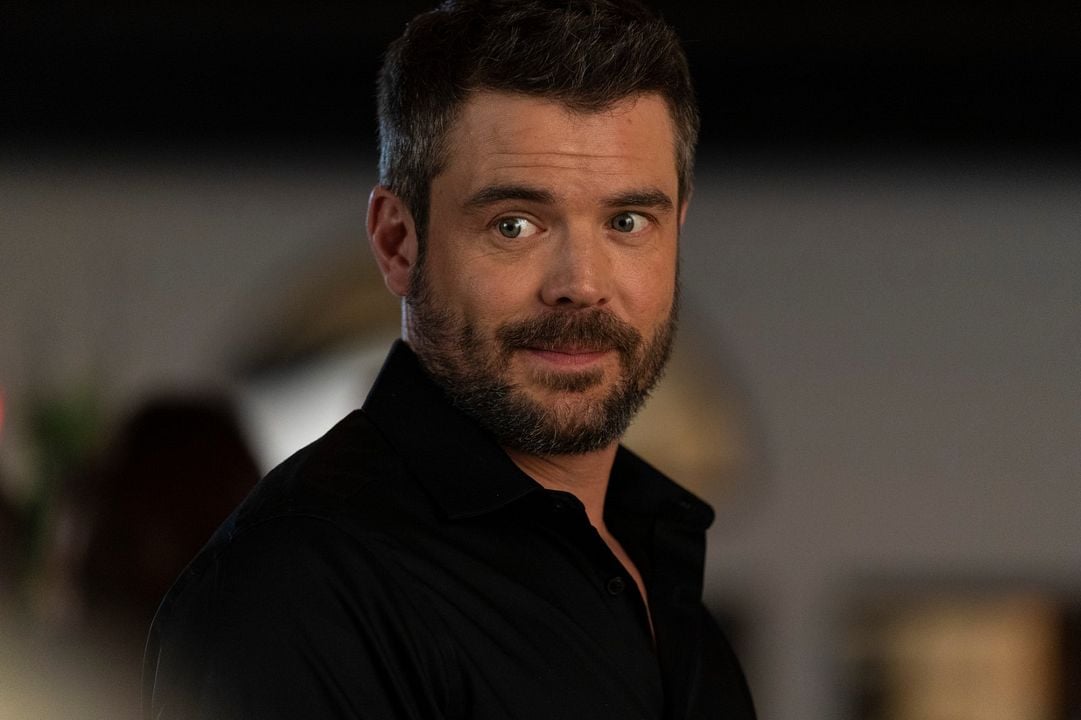 After: En mil pedazos : Foto Charlie Weber