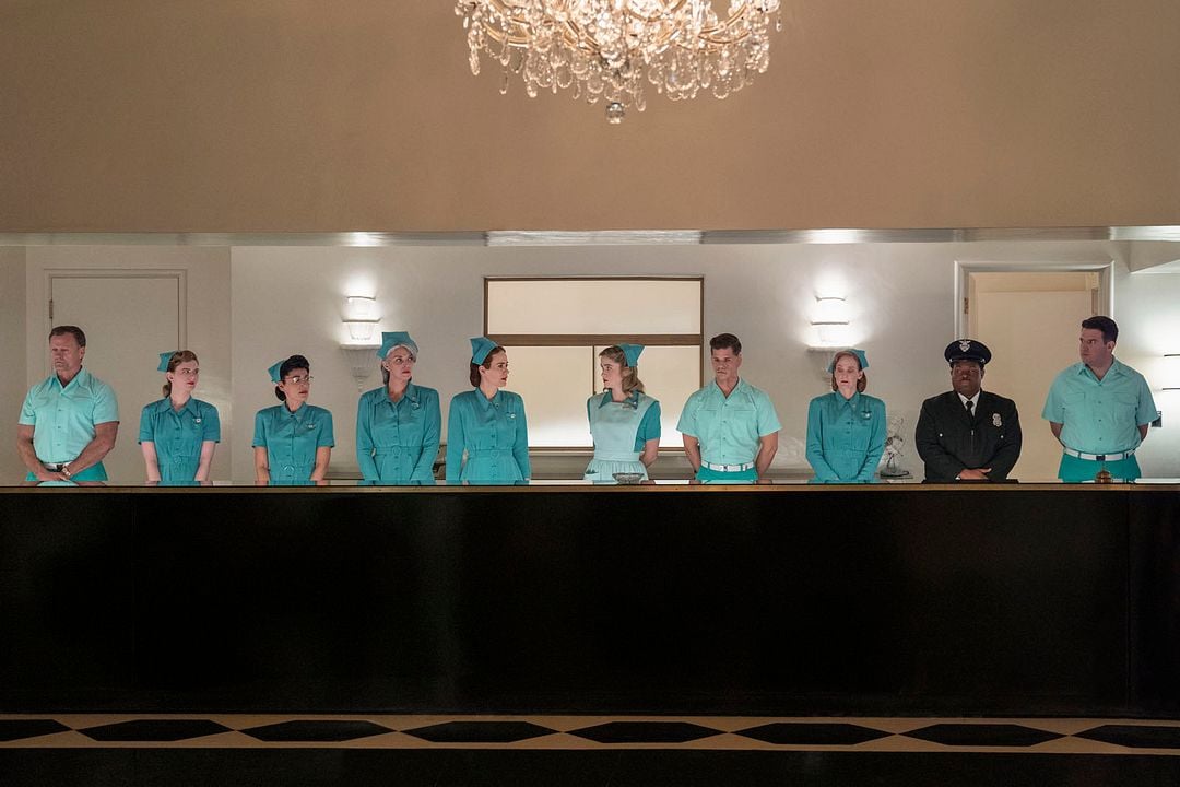 Ratched : Foto Alice Englert, Charlie Carver, Sarah Paulson