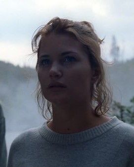 Póster Iben Akerlie