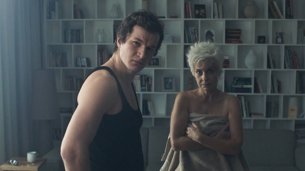 Never Gonna Snow Again : Foto