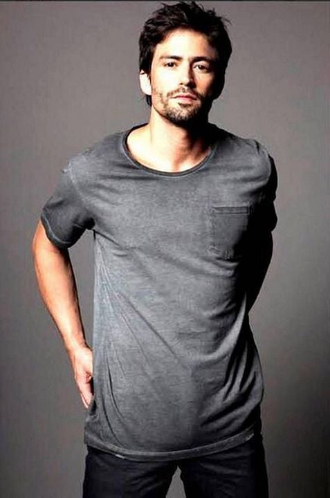 Póster Tiago Correa