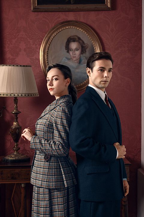 Foto Carlos Cuevas, Ester Expósito