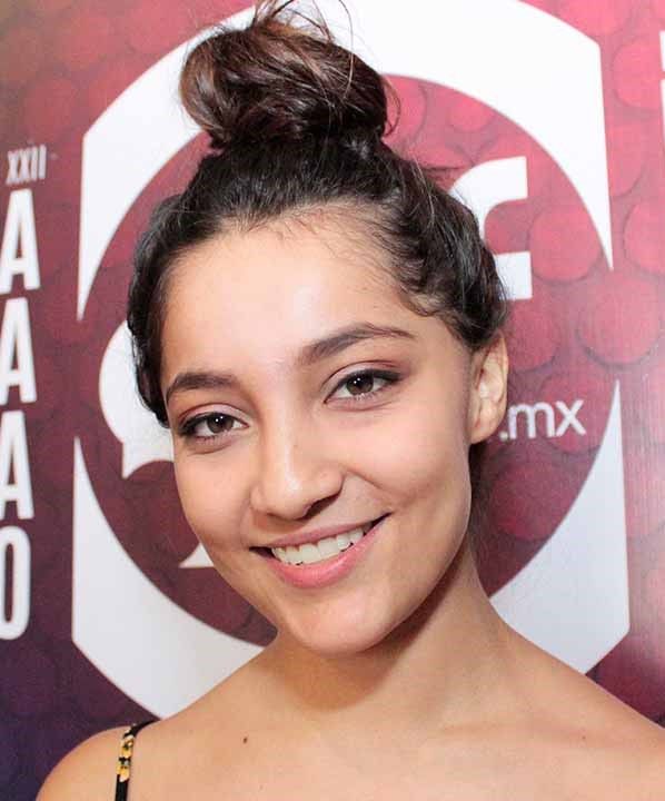 Póster Regina Reynoso