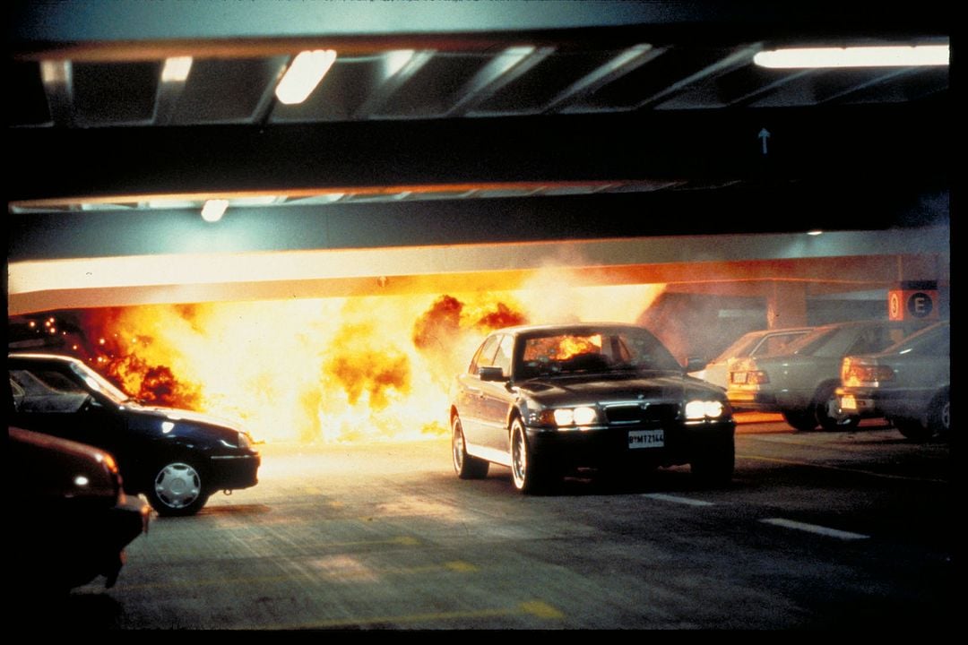 El mañana nunca muere : Foto