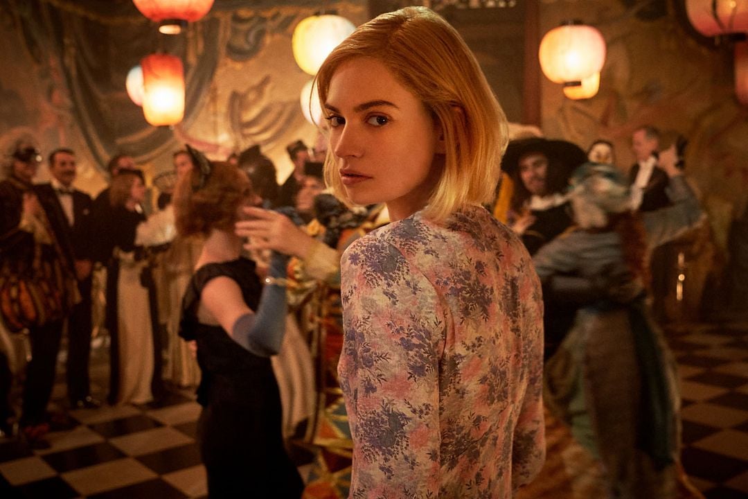 Rebeca : Foto Lily James