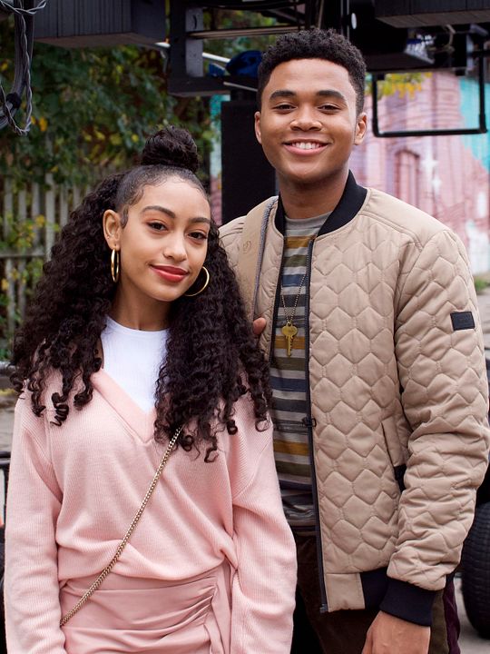 Sneakerella : Póster