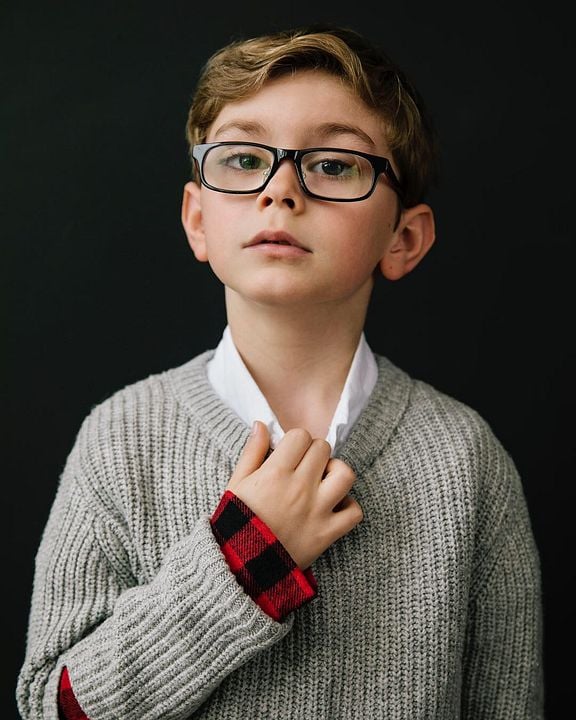 Póster Julian Hilliard