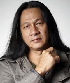 Póster Pongpat Wachirabunjong