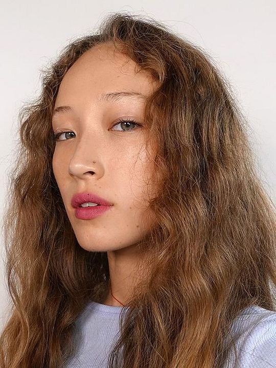 Póster Havana Rose Liu